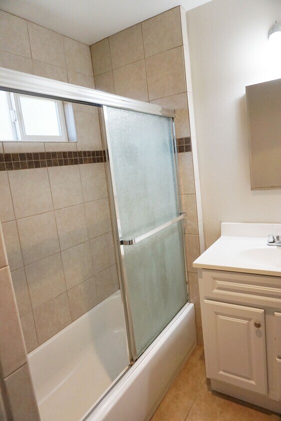 Foto principal - 5506 Colfax Ave