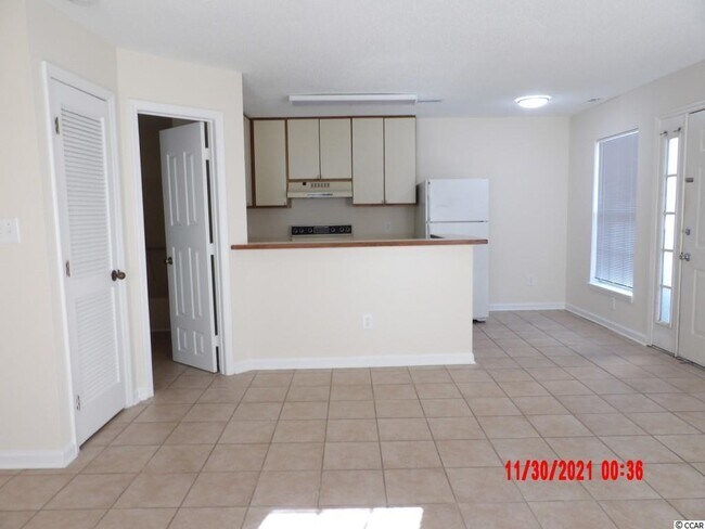 Building Photo - 4349 Spa Dr