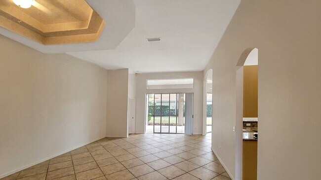 Building Photo - Annual Rental: Elegant 3-Bedroom, 2.5-Bath Home in the Gated Lakewood Ranch Country Club