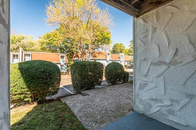 Foto del edificio - End-unit condo in Midtown!