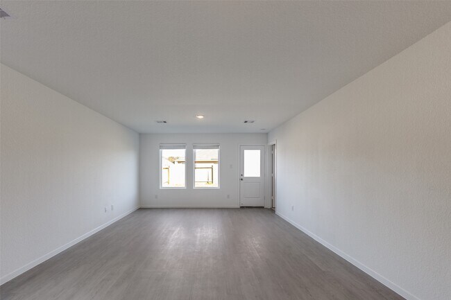 Foto del edificio - 1528 Crowson Rdg