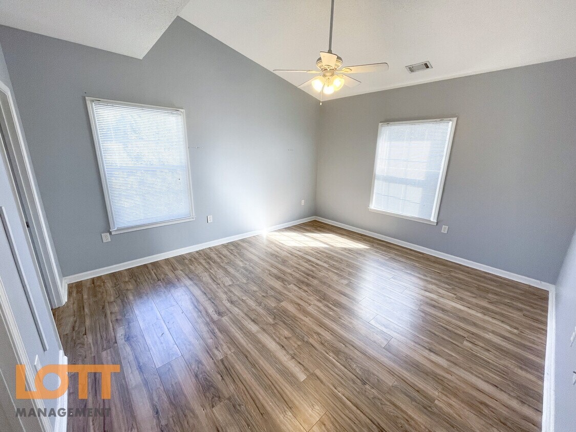 234 McKenna Cir Unit 234 McKenna Circle, Greenville, SC 29615