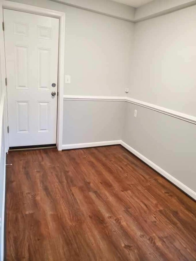 Foto principal - 3247 Magnolia Ave