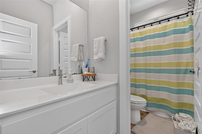 Foto del edificio - 3522 Gore Creek Dr