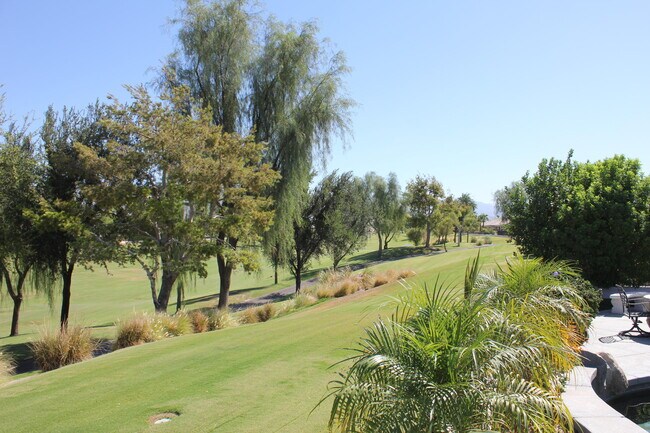 Foto del edificio - 80646 Avenida San Ignacio