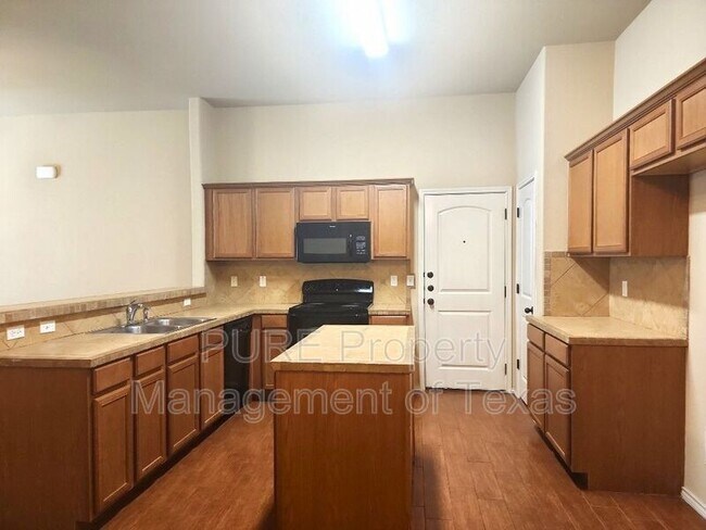 Building Photo - 1136 Brendon Lee Lane