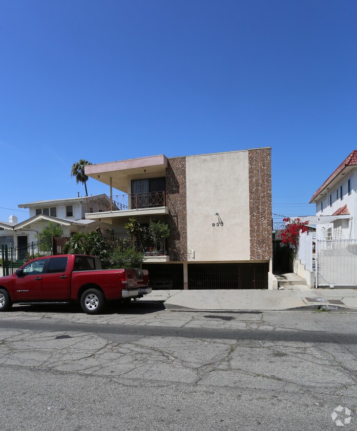 Building Photo - 933 S Ardmore Ave