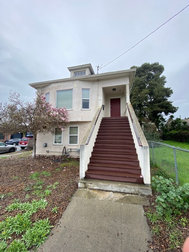 Building Photo - Marshall St &amp; 55th St (Golden Gate)
