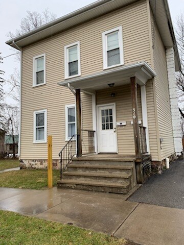 Primary Photo - 310 E Miller St