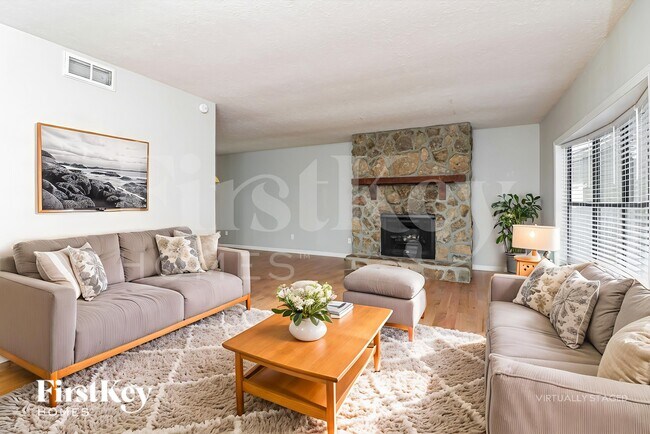 Foto del edificio - 1006 Hicksmil Ct SW