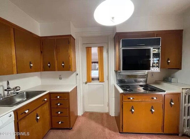 Kitchen - 47 W Main St