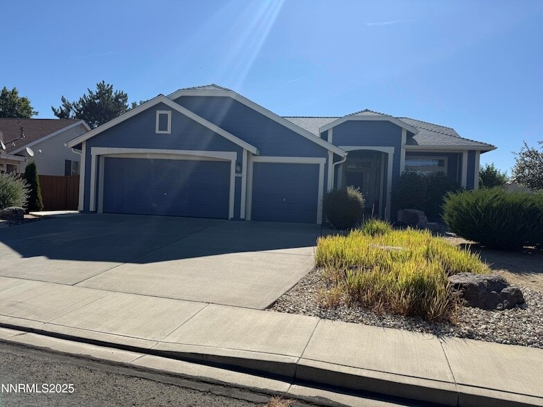Primary Photo - 7850 Tormes Ct
