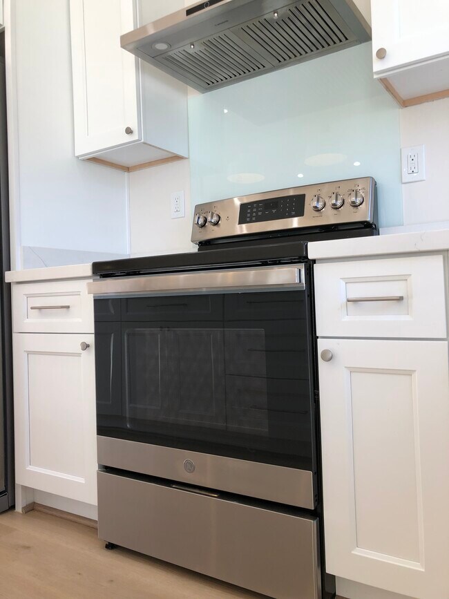 Building Photo - 2086 La Miel Ct