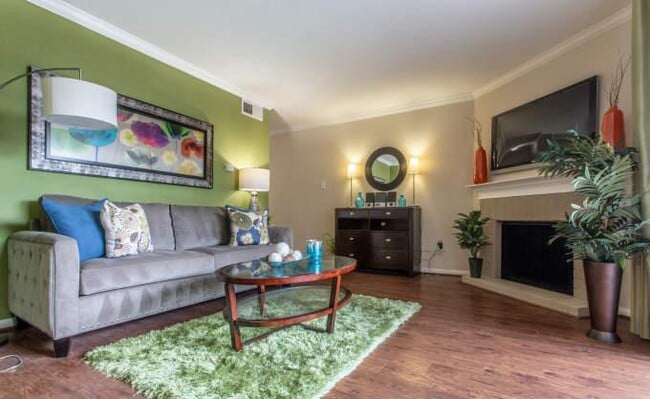2 bedroom in Houston TX 77070 - 2 bedroom in Houston TX 77070 Apartment