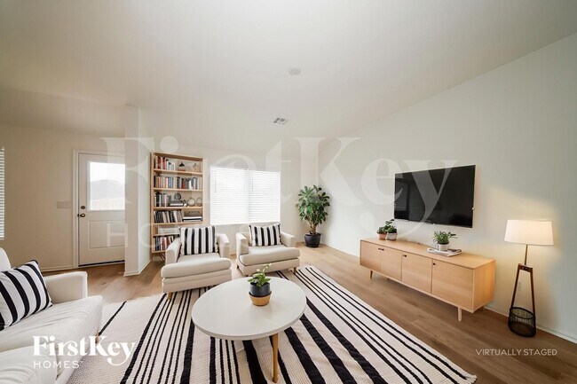 Foto del edificio - 433 Labelle Ln