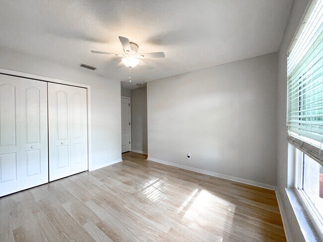 Bedroom 2 - 4898 Sabal Lake Cir