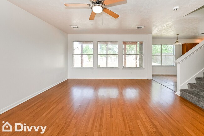 Building Photo - 8735 Texas Acorn Ave