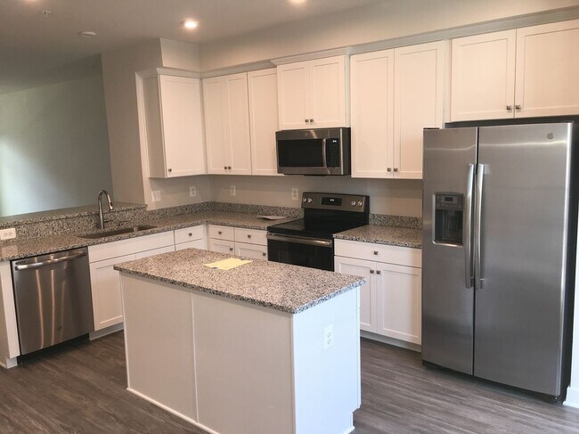 Foto del edificio - 8134 Miner St