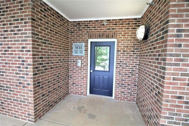 Foto del edificio - 1556 Walnut View Dr