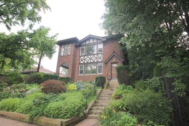 Building Photo - 5206 Ellsworth Ave