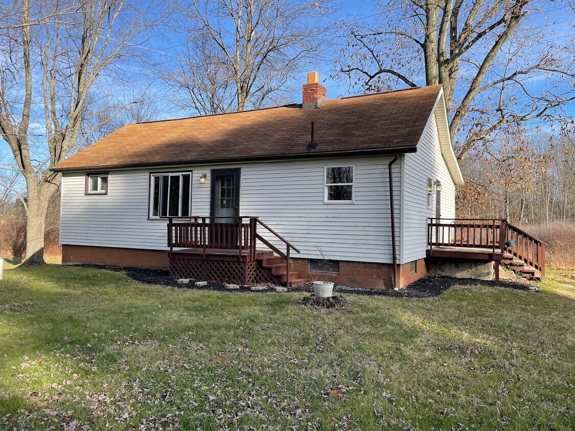 Three bedroom one bathroom home for rent House Rental in Canton, OH