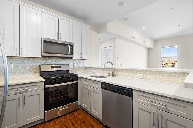 Foto del edificio - 6200 Hudson Ave