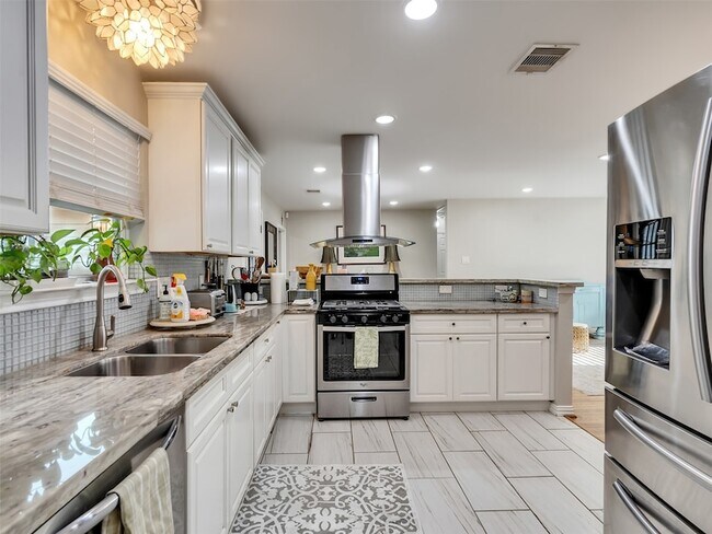 Foto del edificio - 10309 Chesterfield Dr