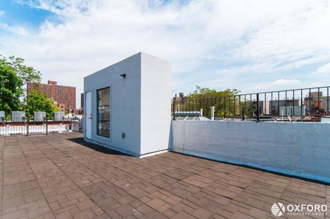 Building Photo - 321 West 139th Street