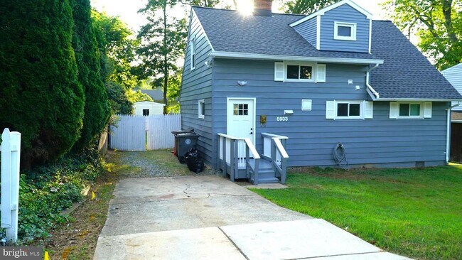 Foto del edificio - 5933 Lemay Rd