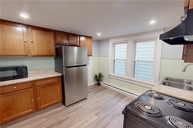 Foto del edificio - 118 Pries Ave