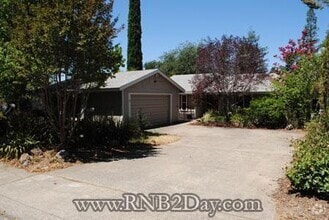 Building Photo - 5536 Portola Cir