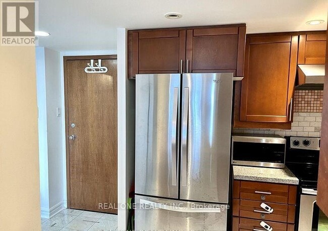 Building Photo - 33 University Ave