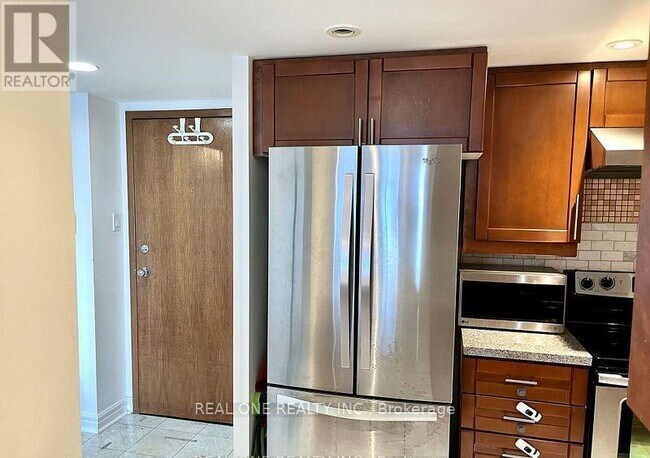 Photo du bâtiment - 33 University Ave