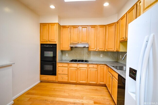 Foto del edificio - 513 Price St