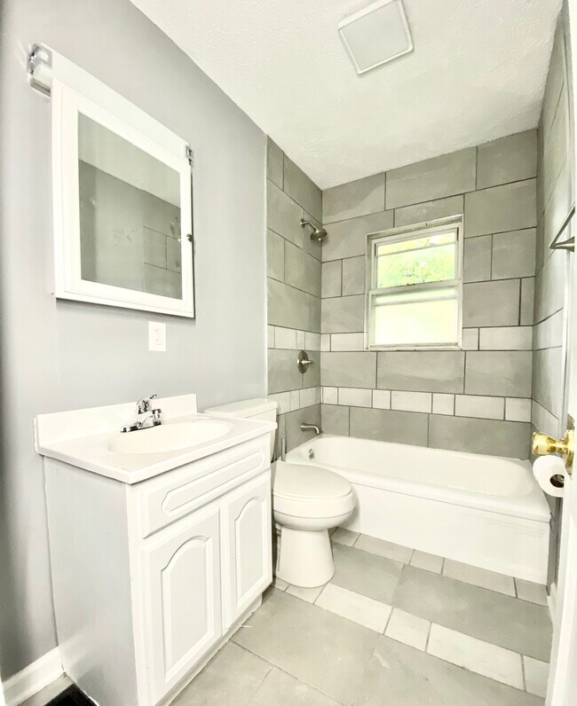 Foto del edificio - 400 N 43rd St