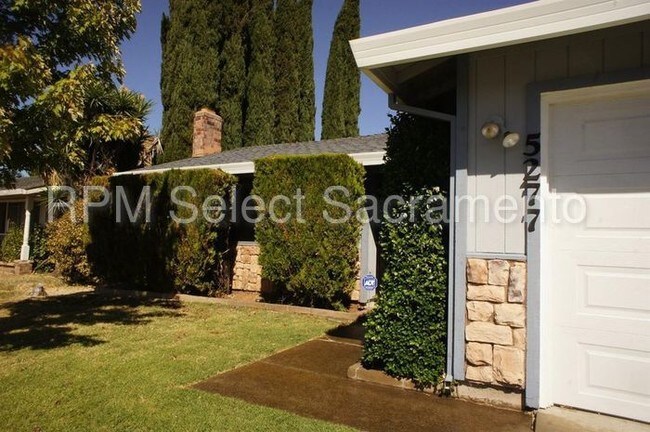 Foto del edificio - 5277 Eden View Dr