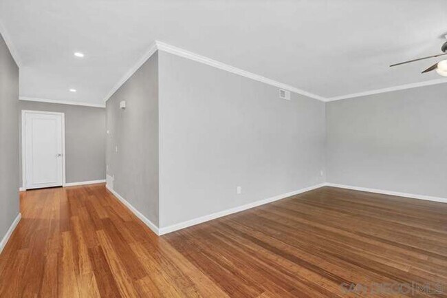 Foto del edificio - Lovely Family Home with Large Backyard