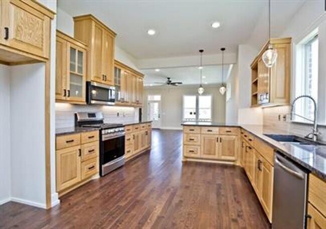 Building Photo - Charming craftsman-style energy efficient ...