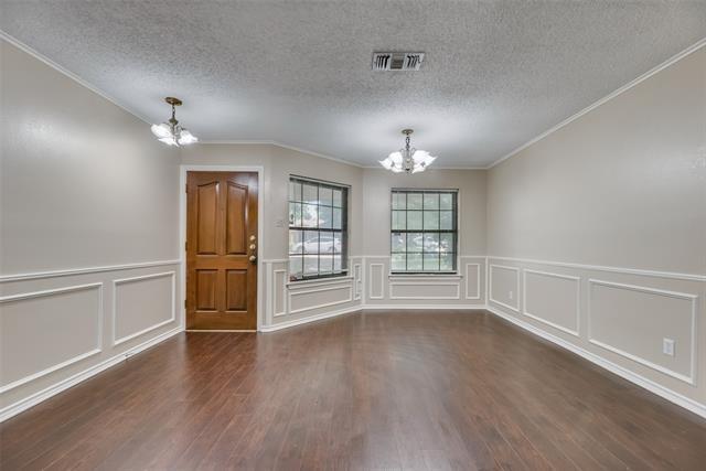 Building Photo - 700 Rosehill Ln