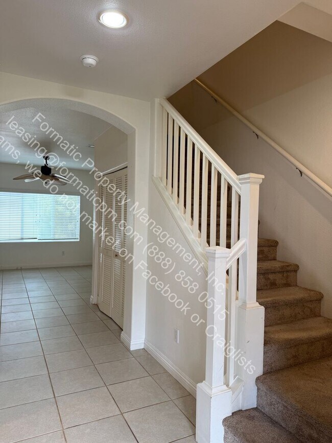Foto del edificio - Awesome 3 Bedroom 2.5 Bathroom Home with 2 Car Garage in Ewa Beach - Spinnaker Place!!