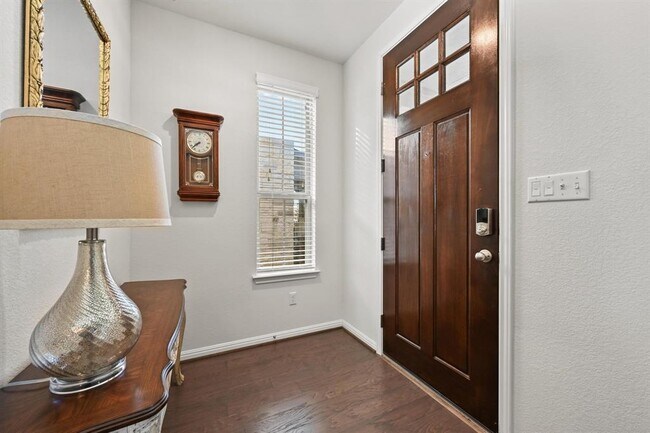 Foto del edificio - 127 Iron Rail Rd