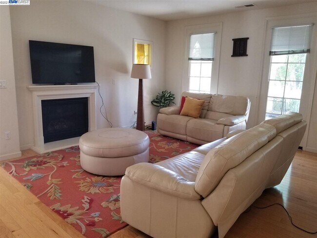 Building Photo - 4642 Rimini Ct