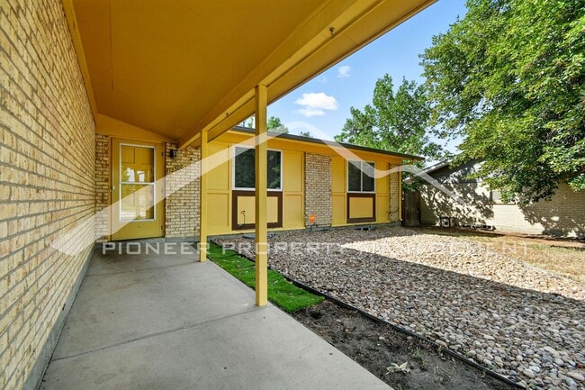 Photo - Charming Home with Washer/Dryer and Fenced...