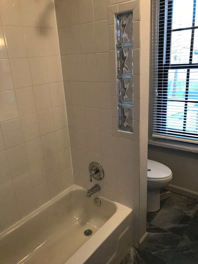 Foto del edificio - 1219 S St NW