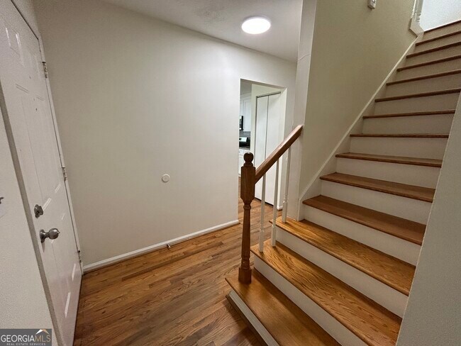 Foto del edificio - 745 Country Manor Way