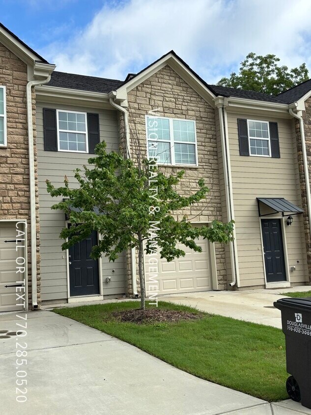 Foto principal - 8331 Triple Crown Dr