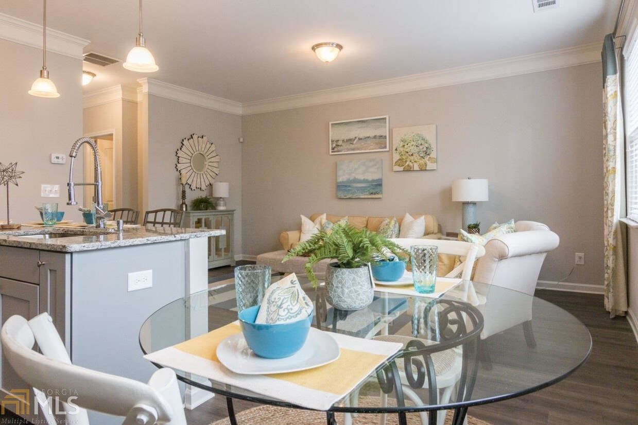 Foto del edificio - 1664 Marakanda Trail