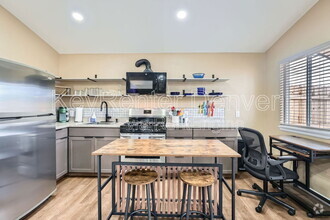 Building Photo - 2075 Iris St