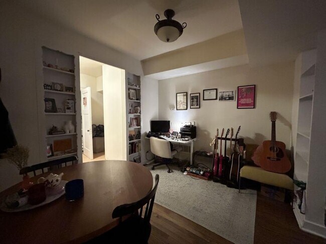 Foto del edificio - 1 bedroom in Chicago IL 60625