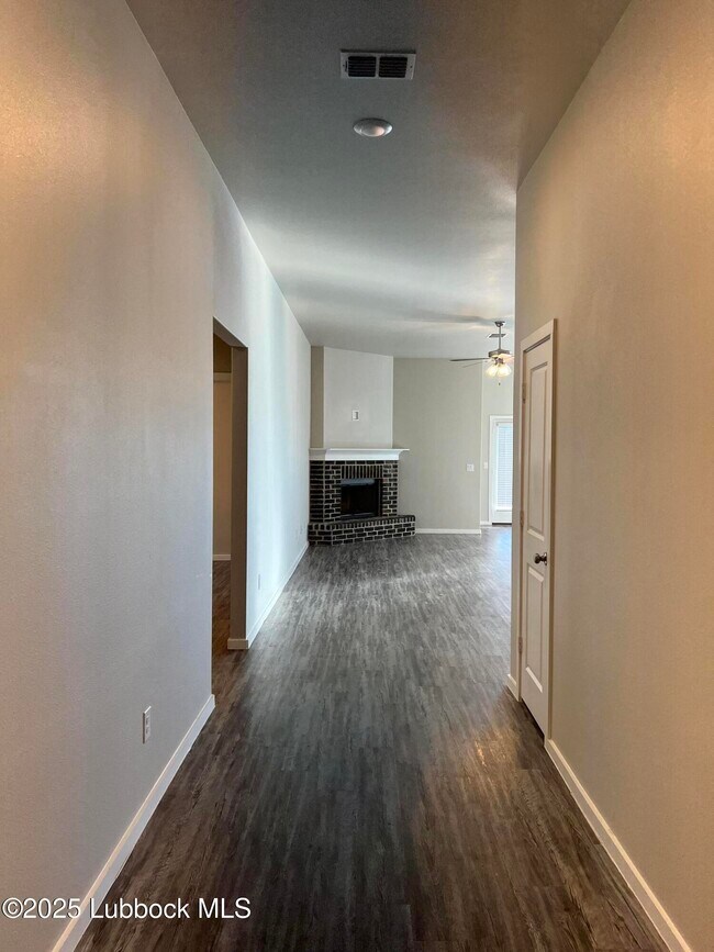 Foto del edificio - 2137 Kirksey Ave